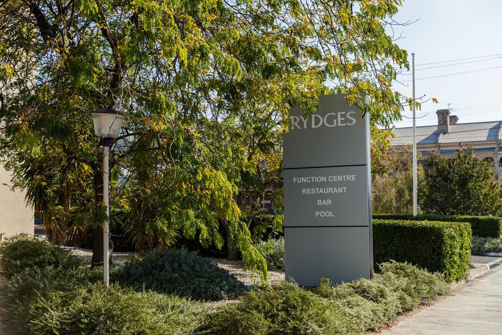 Rydges Geelong Hotel Exterior photo